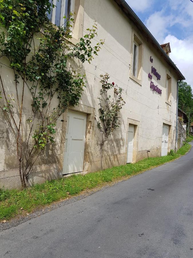 Le Village Des Glycines Carsac-Aillac Exterior photo